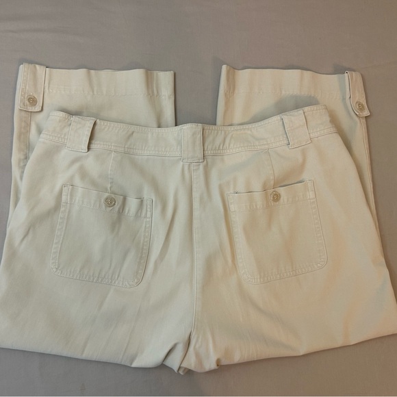 Women’s‎ Coldwater Creek Light Beige Capri Pants | Size Petite 16 - Picture 3 of 9